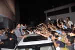 Shahrukh Khan promotes Chennai Express in Maratha Mandir, Mumbai on 15th Aug 2013 (73).JPG